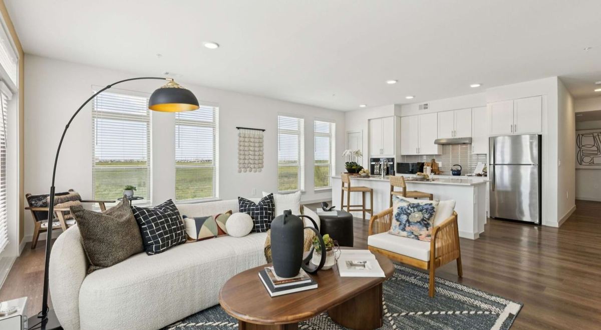 Apartments on PGA Parkway, photo 4